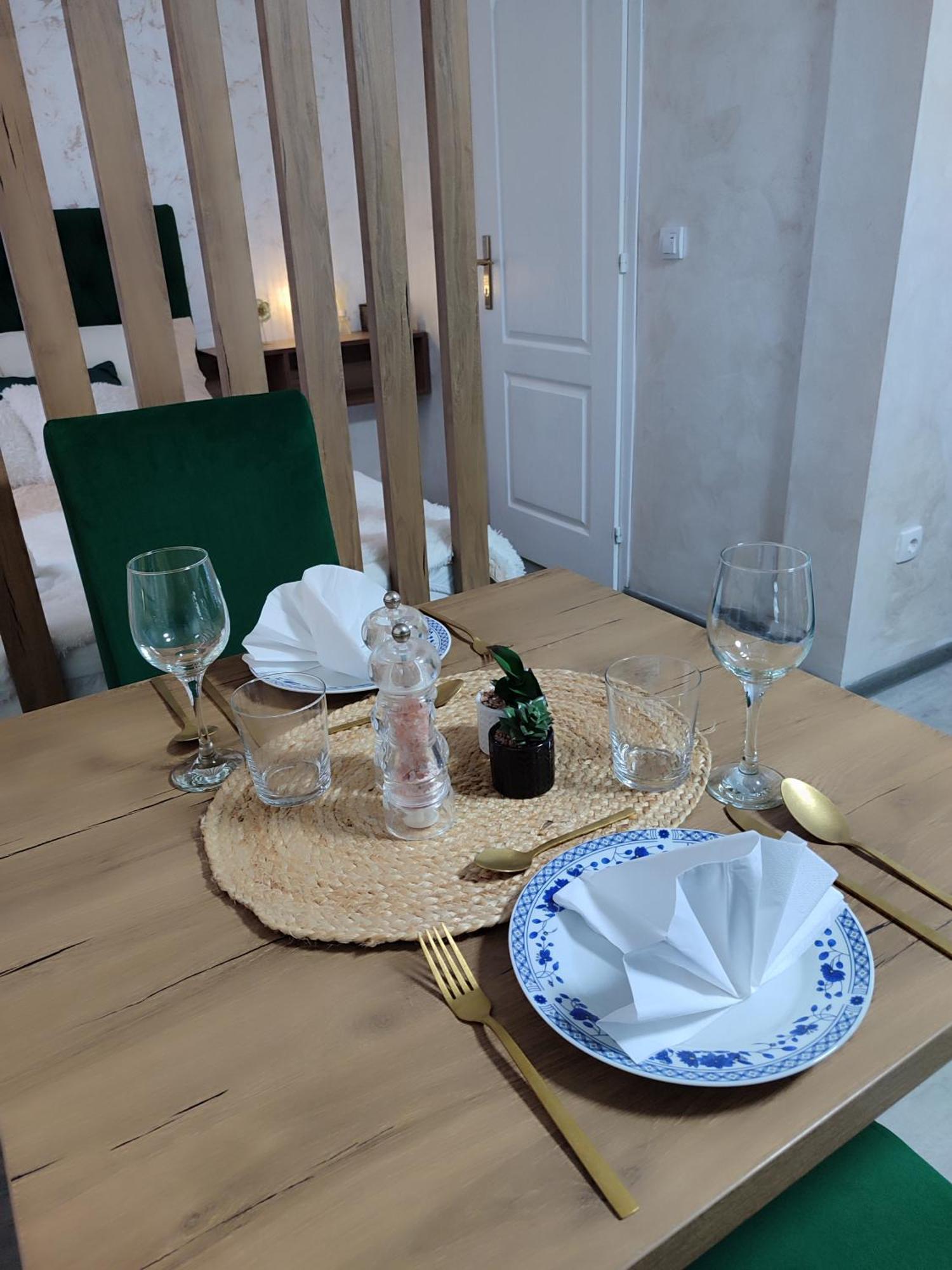 Studio Apartman Free Parking Rubikon เบลเกรด ภายนอก รูปภาพ
